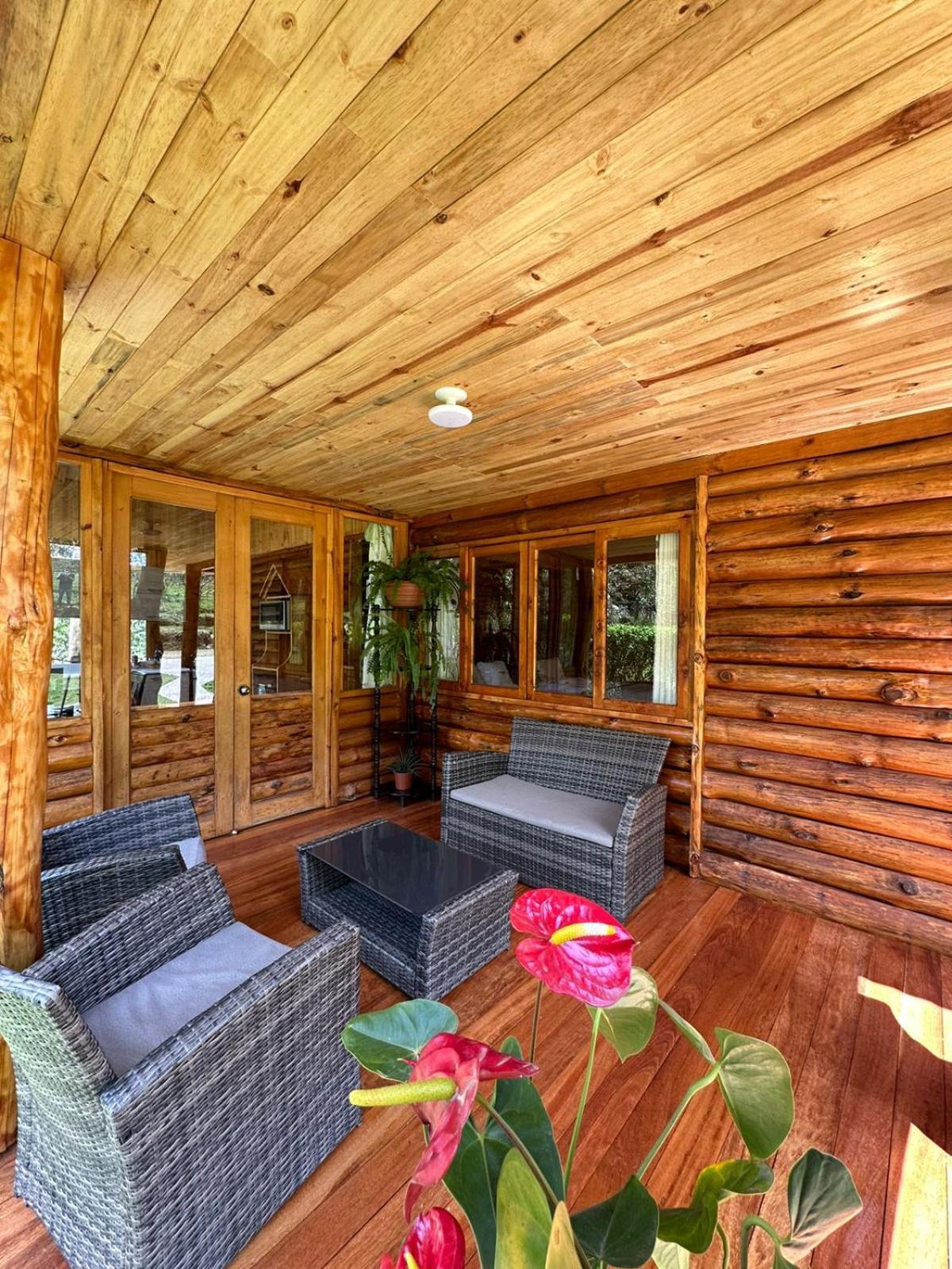 Hassinger Ranch Cabanas Oxapampa Luaran gambar