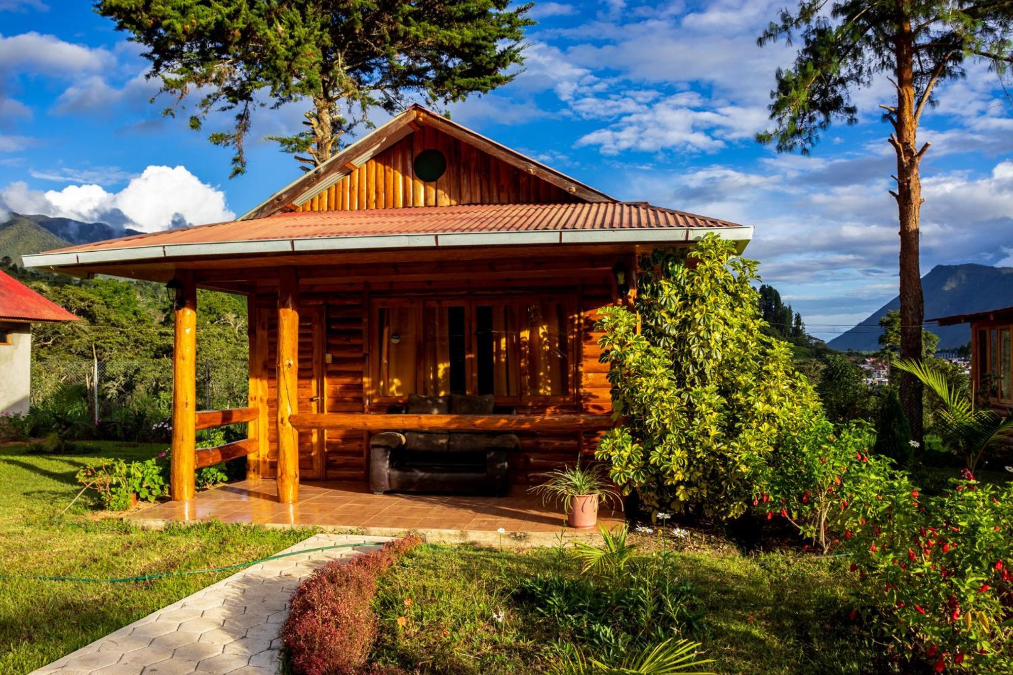 Hassinger Ranch Cabanas Oxapampa Luaran gambar