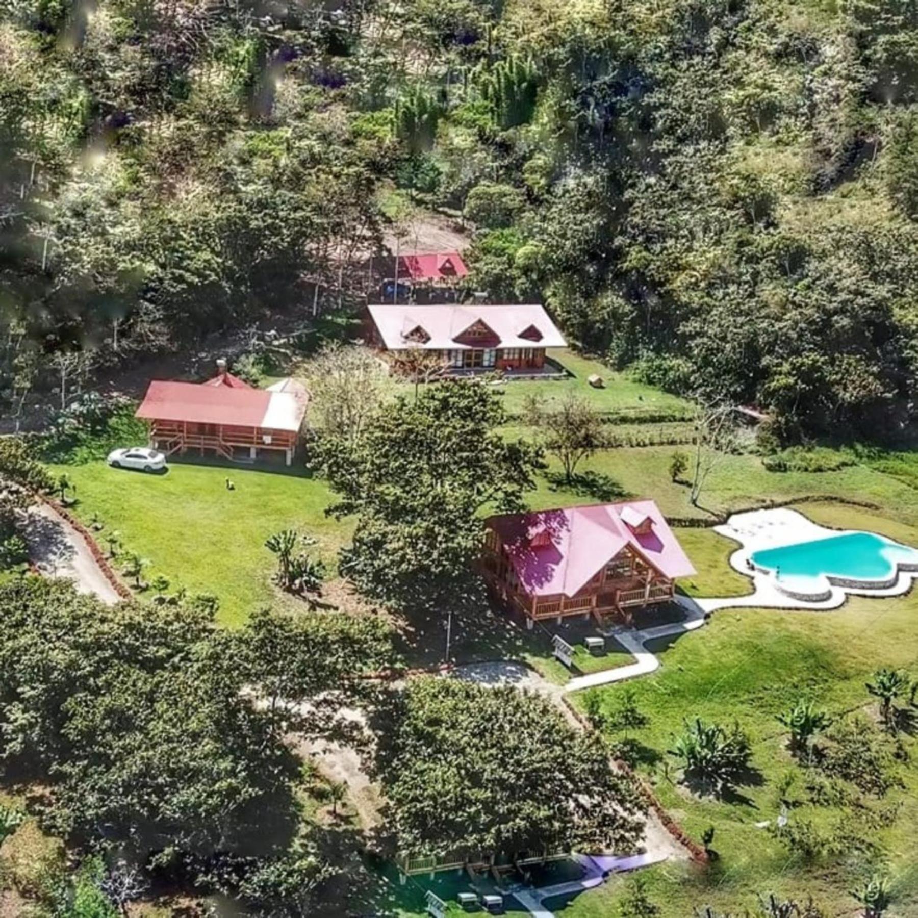 Hassinger Ranch Cabanas Oxapampa Bilik gambar