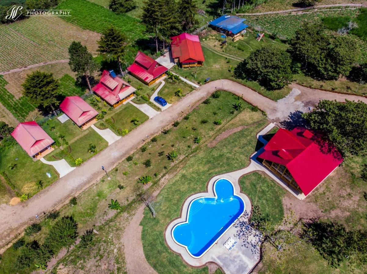Hassinger Ranch Cabanas Oxapampa Luaran gambar